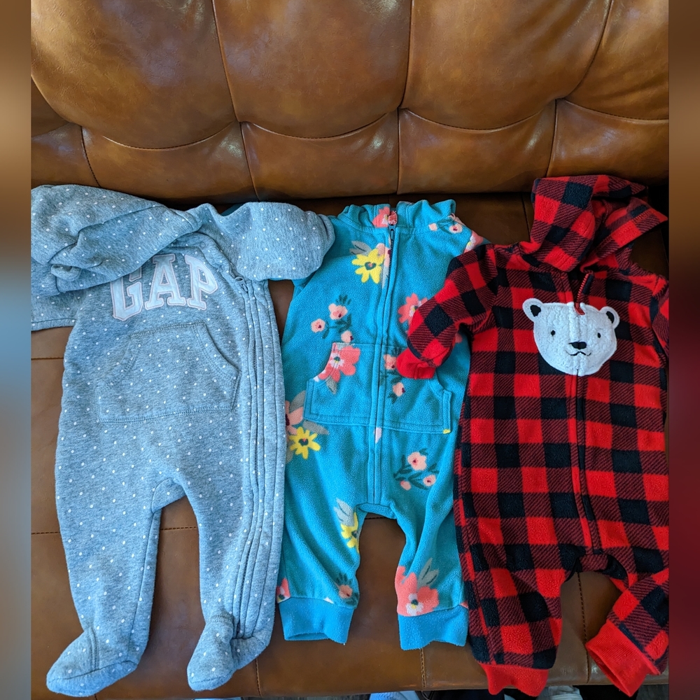 0-3 month warm one pieces (3)